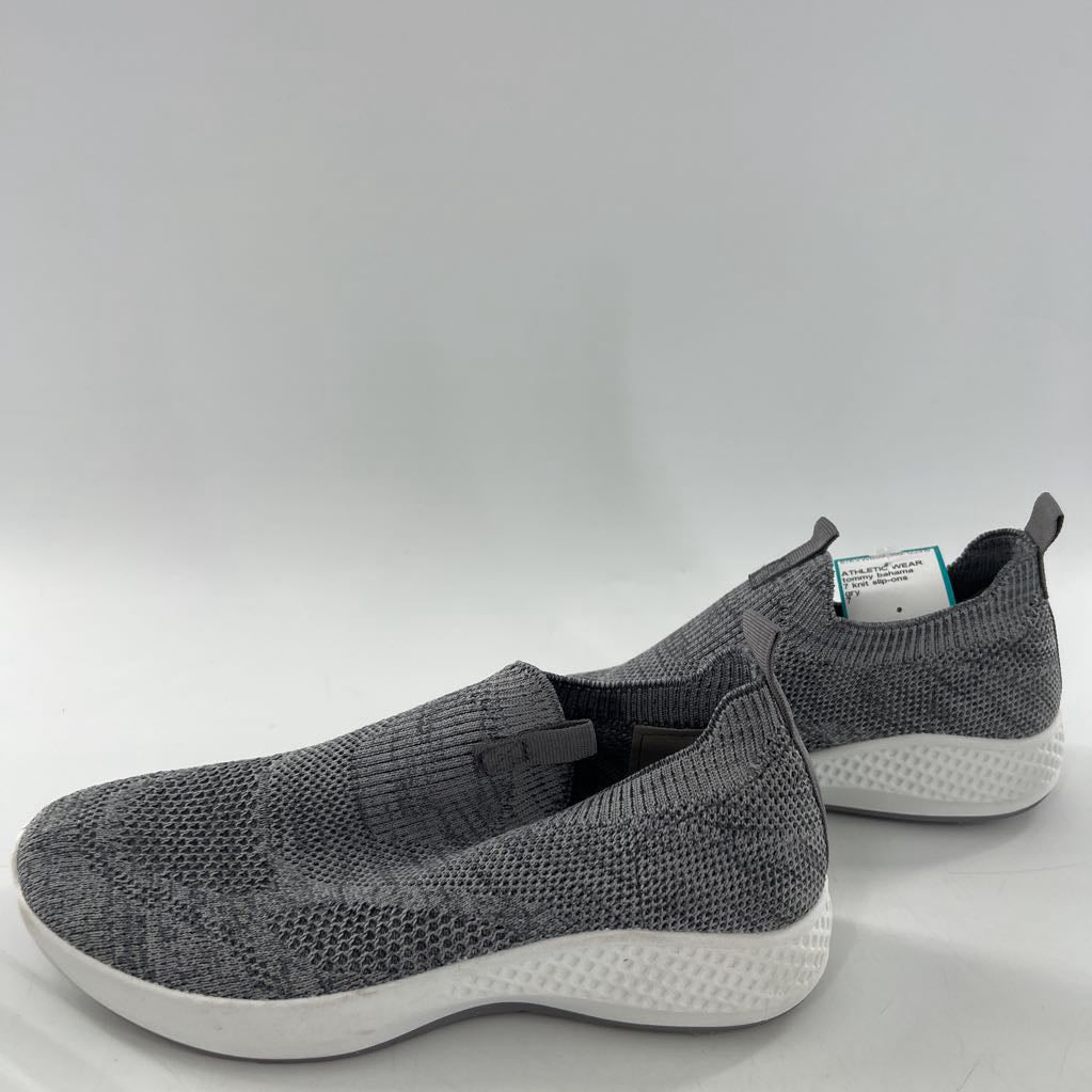 7 knit slip-ons