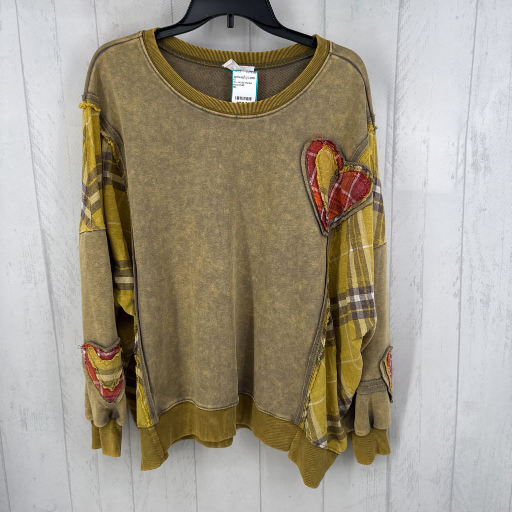 1XL mixed media sweatshirt