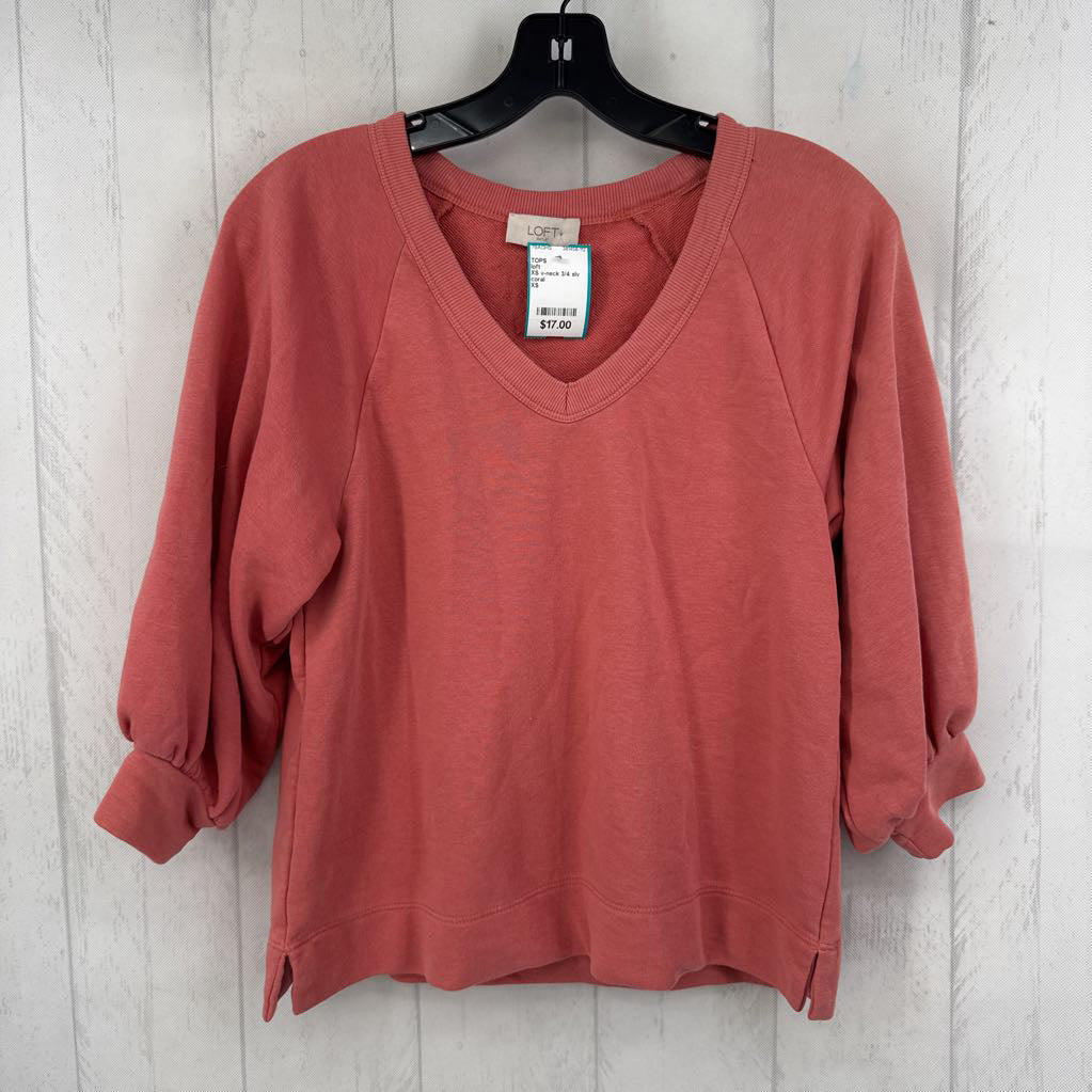 XS v-neck 3/4 slv top