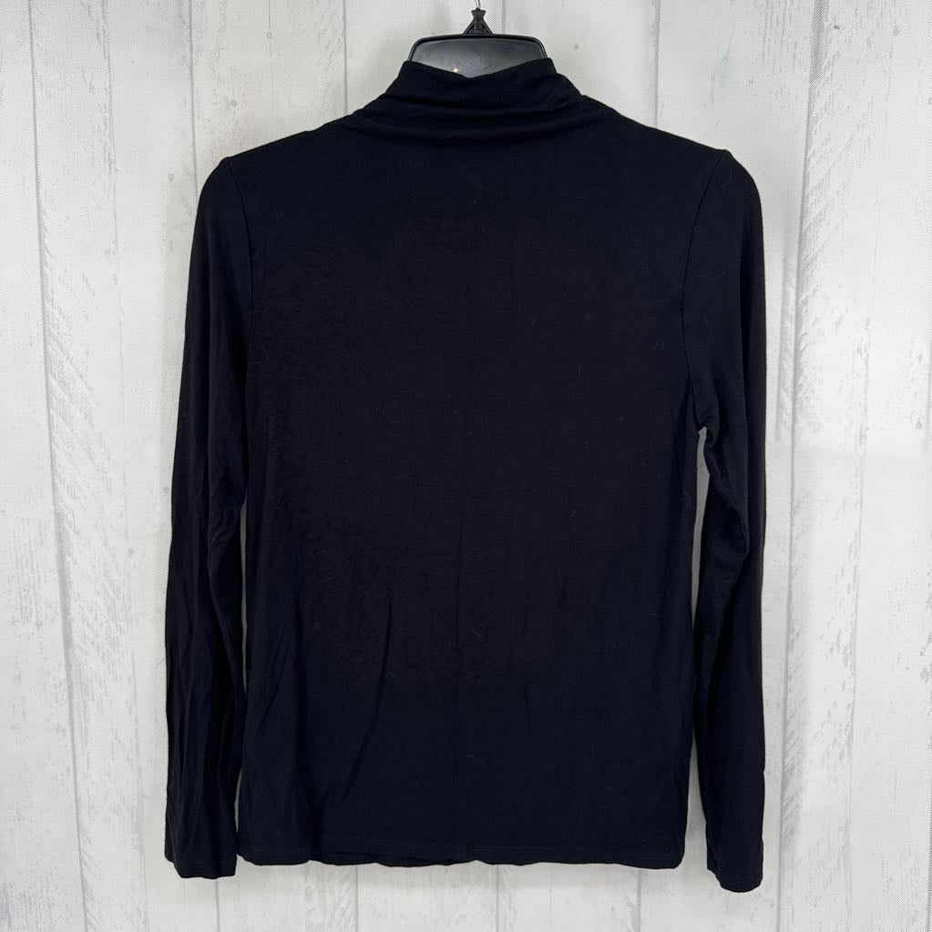 XS mock neck l/s tee