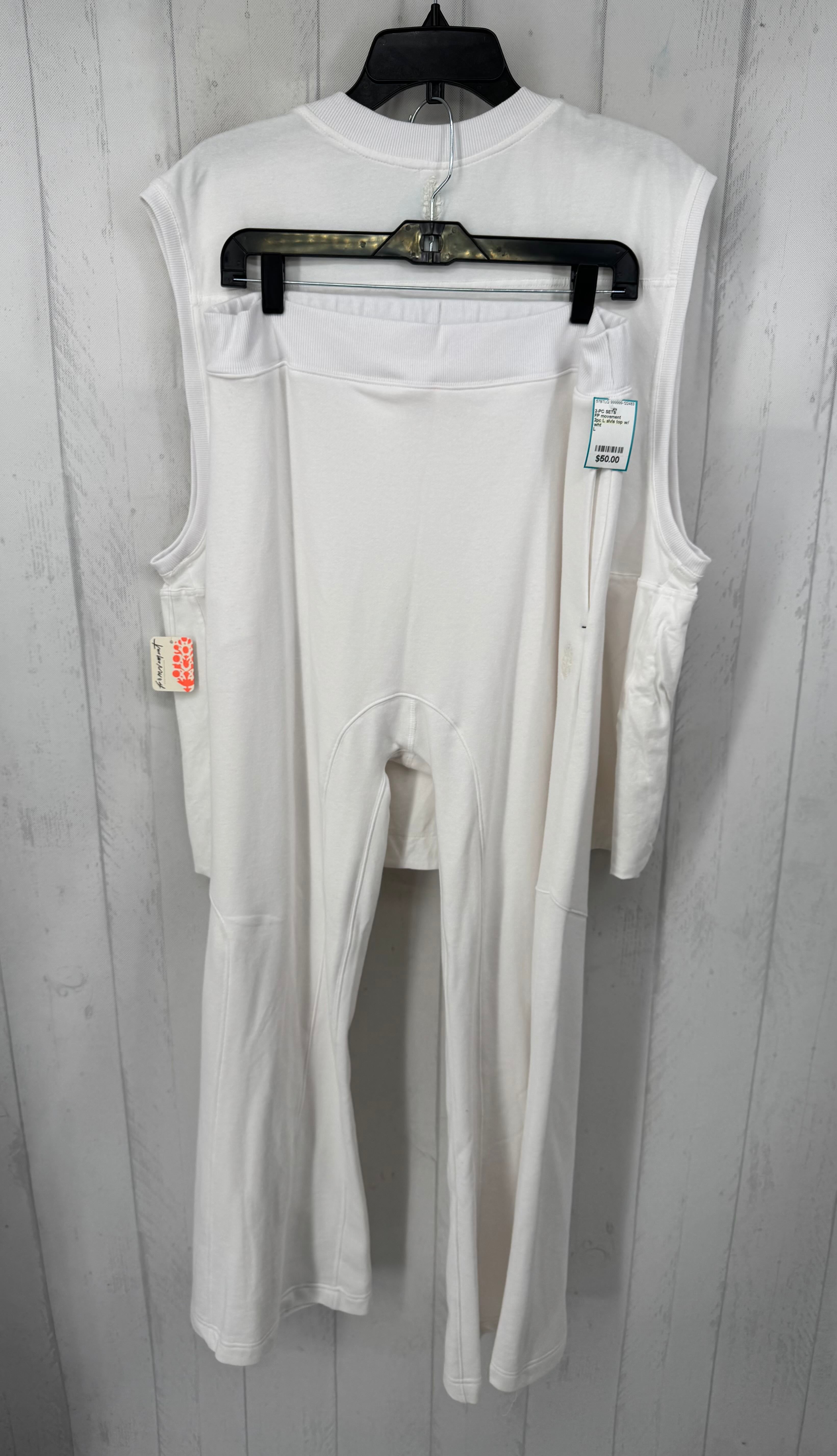 2pc L slvls top w/ front pouch w/ athletic joggers