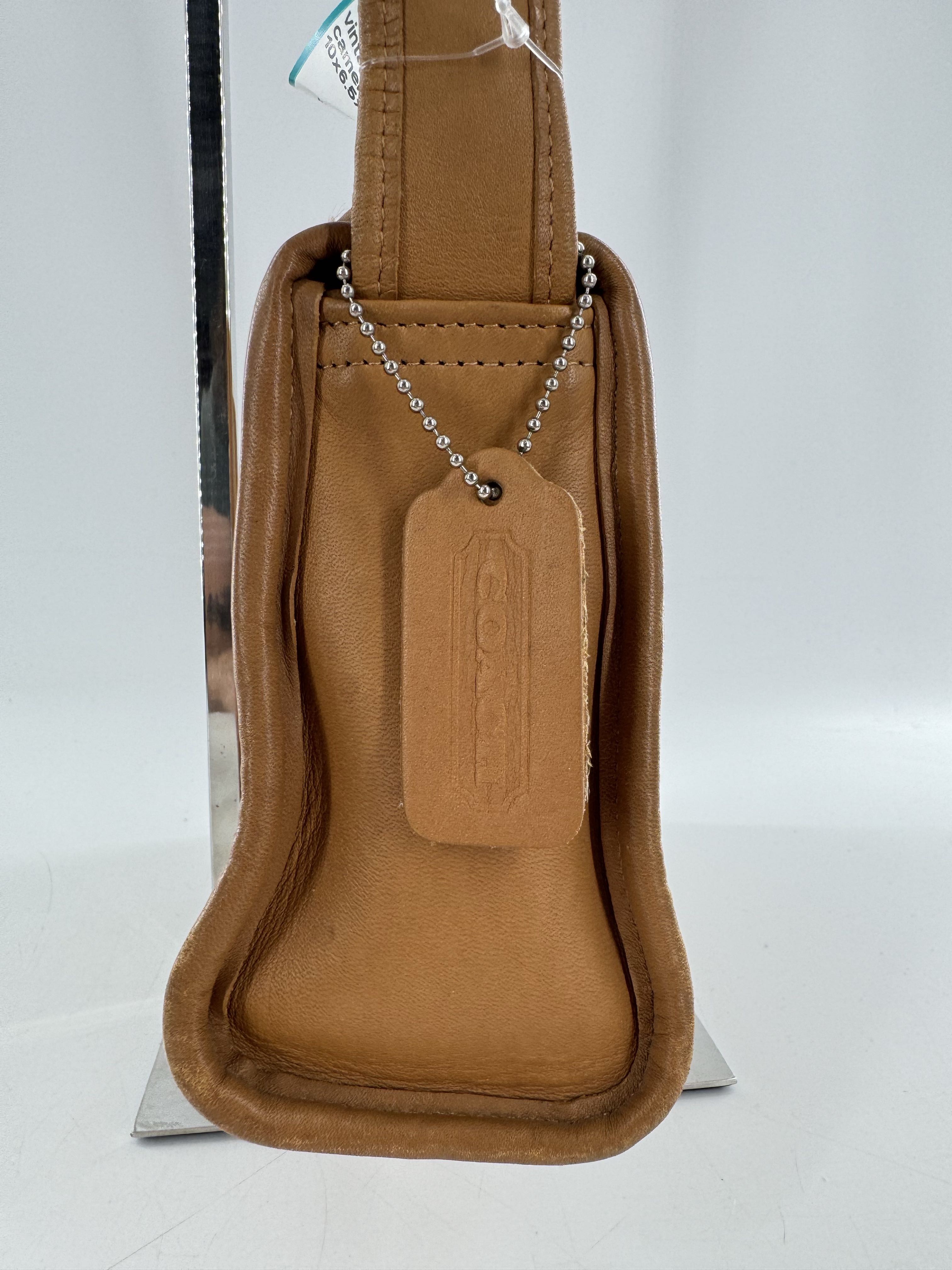 vintage zip top shoulder bag