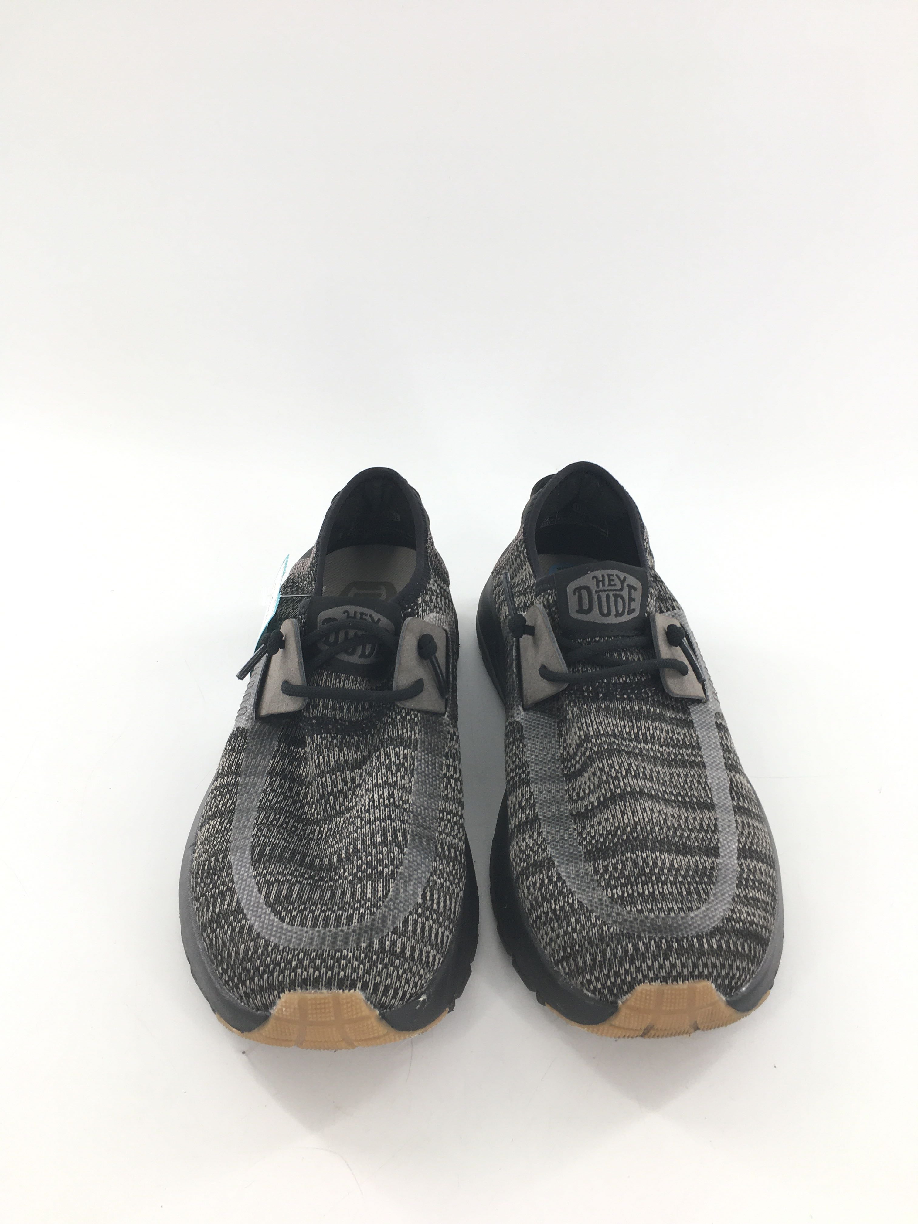 6 slip-on sneaker