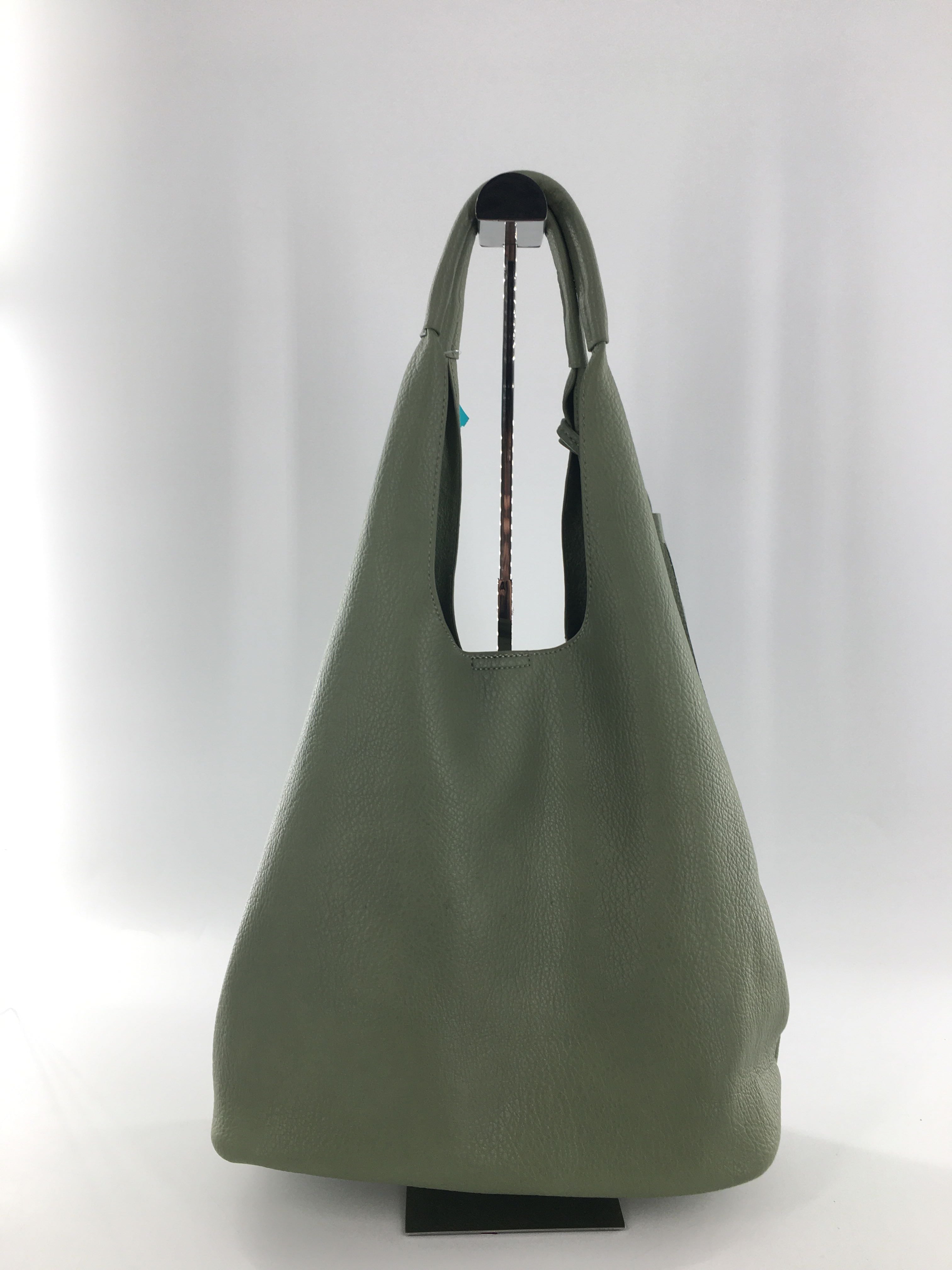 tassel hobo shoulder bag