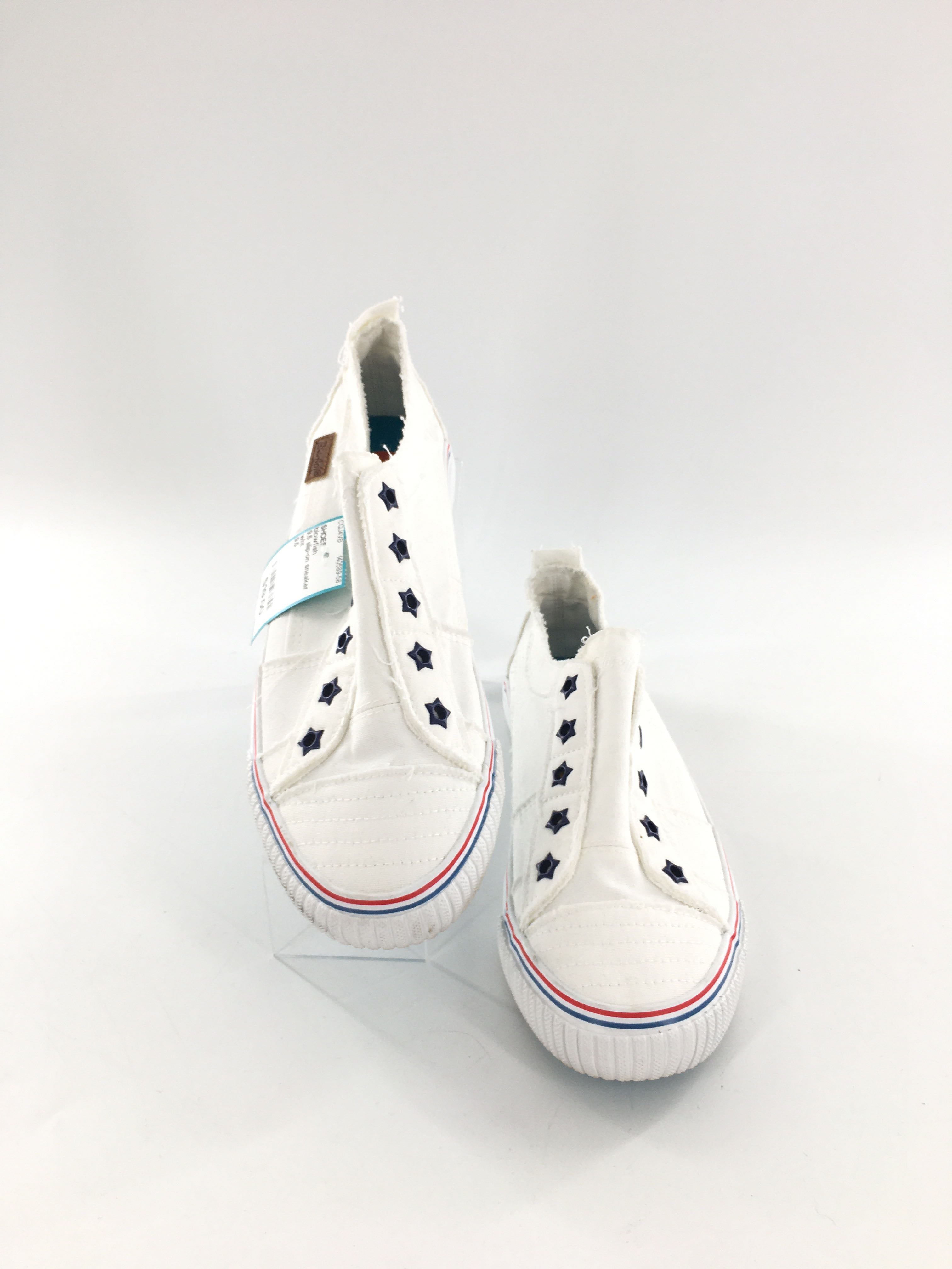 9.5 slip-on sneaker