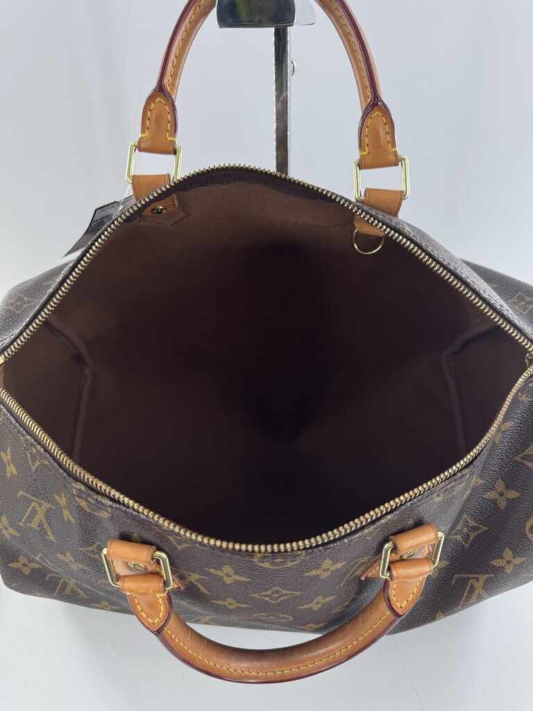 Louis Vuitton 35mm Speedy Handbag