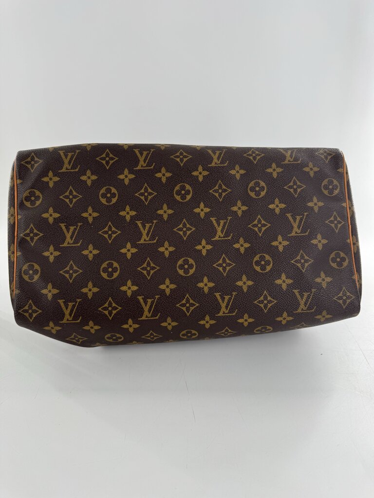 Louis Vuitton 35mm Speedy Handbag