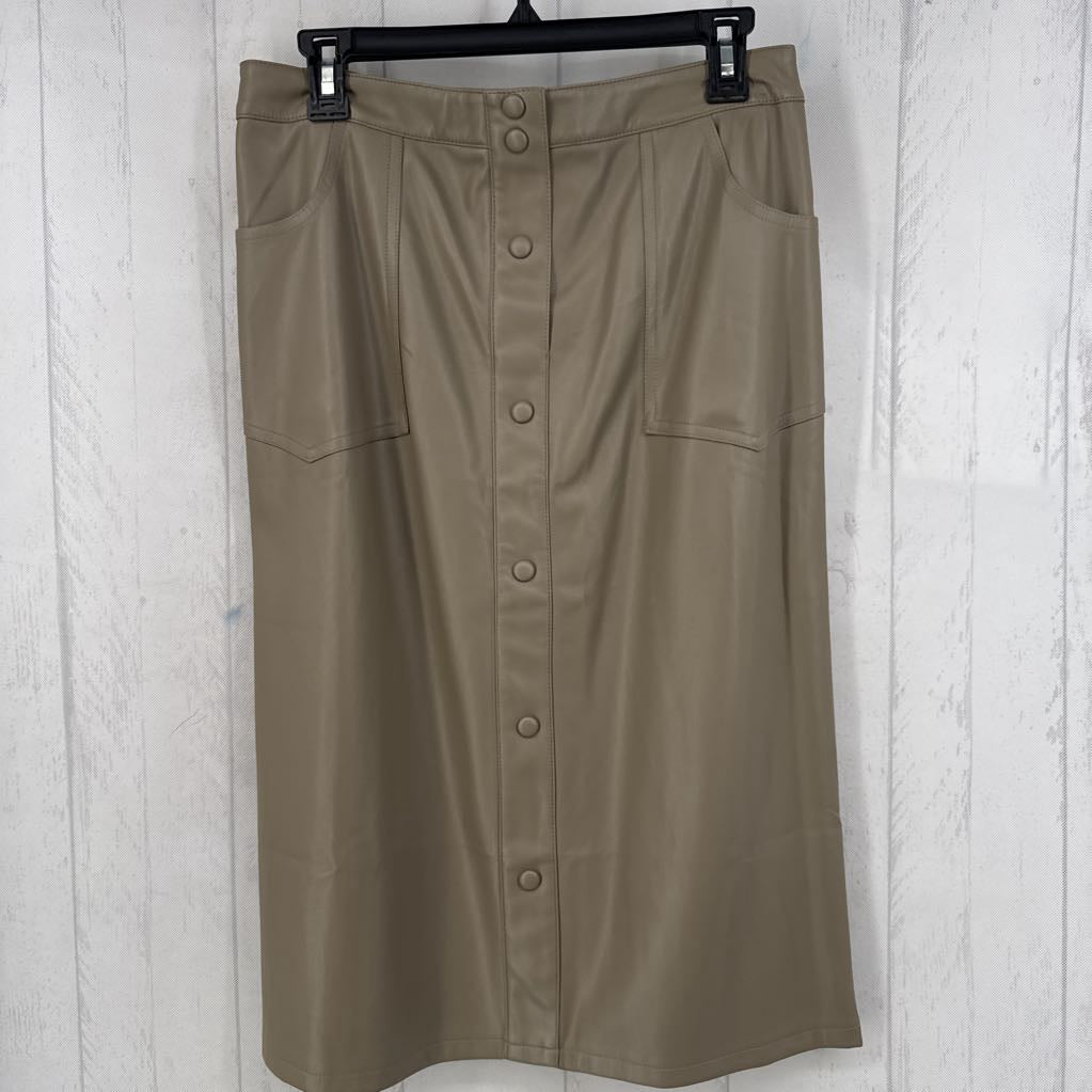 8 vegan leather skirt