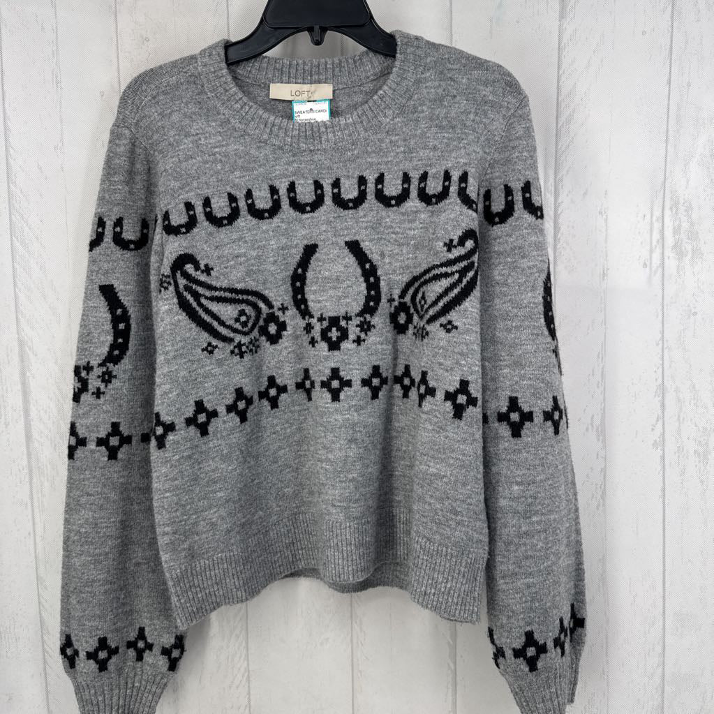 M horseshoe sweater