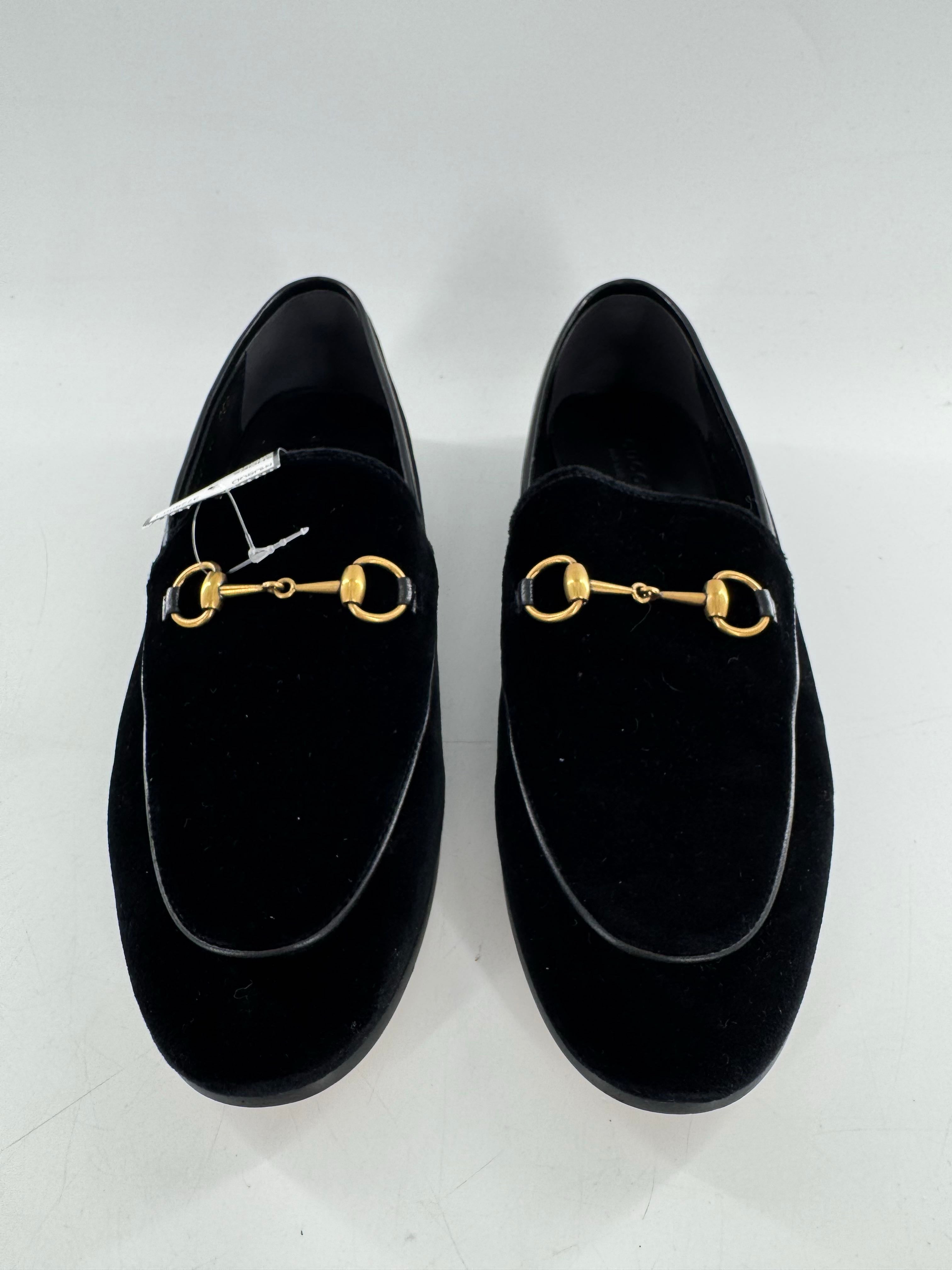 9/9.5 Jordaan velvet horsebit loafers