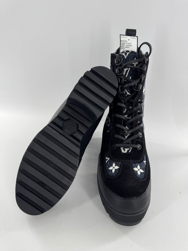 8/8.5 Laureate monogram platform desert boot