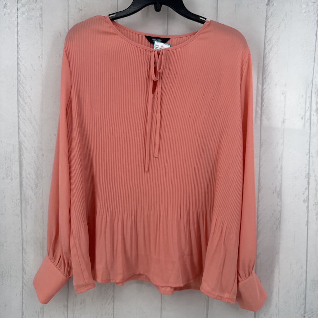 L pleated tie-front l/s top