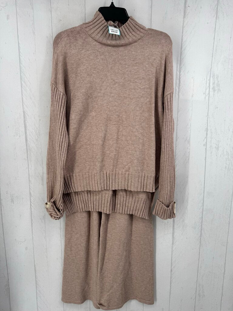M 2pc knit pant set