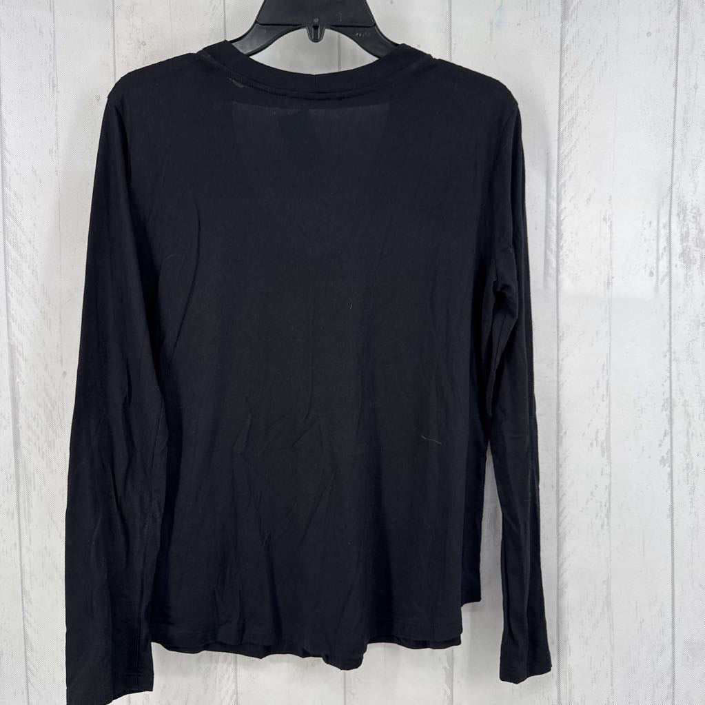 S cutout v-neck l/s tee