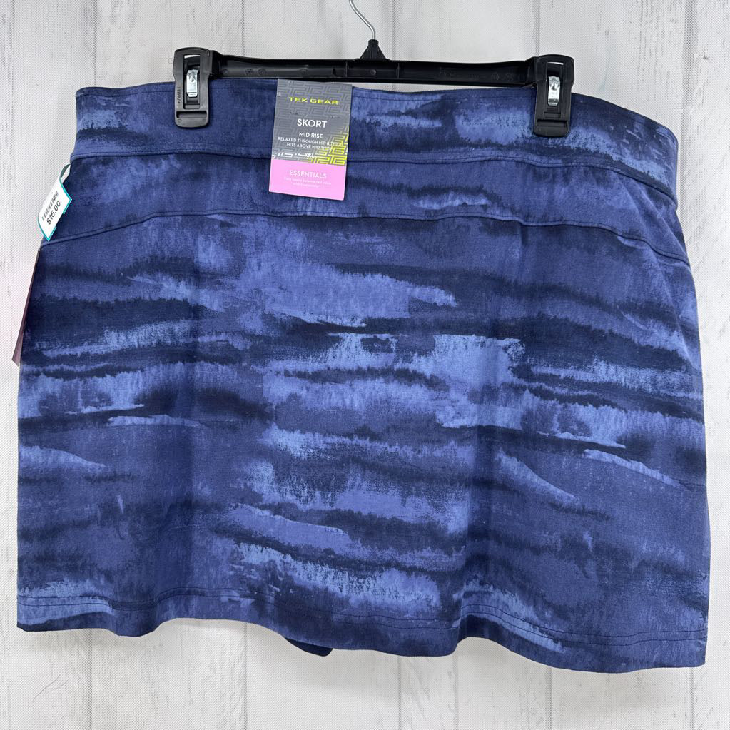 XXL mid-rise skort