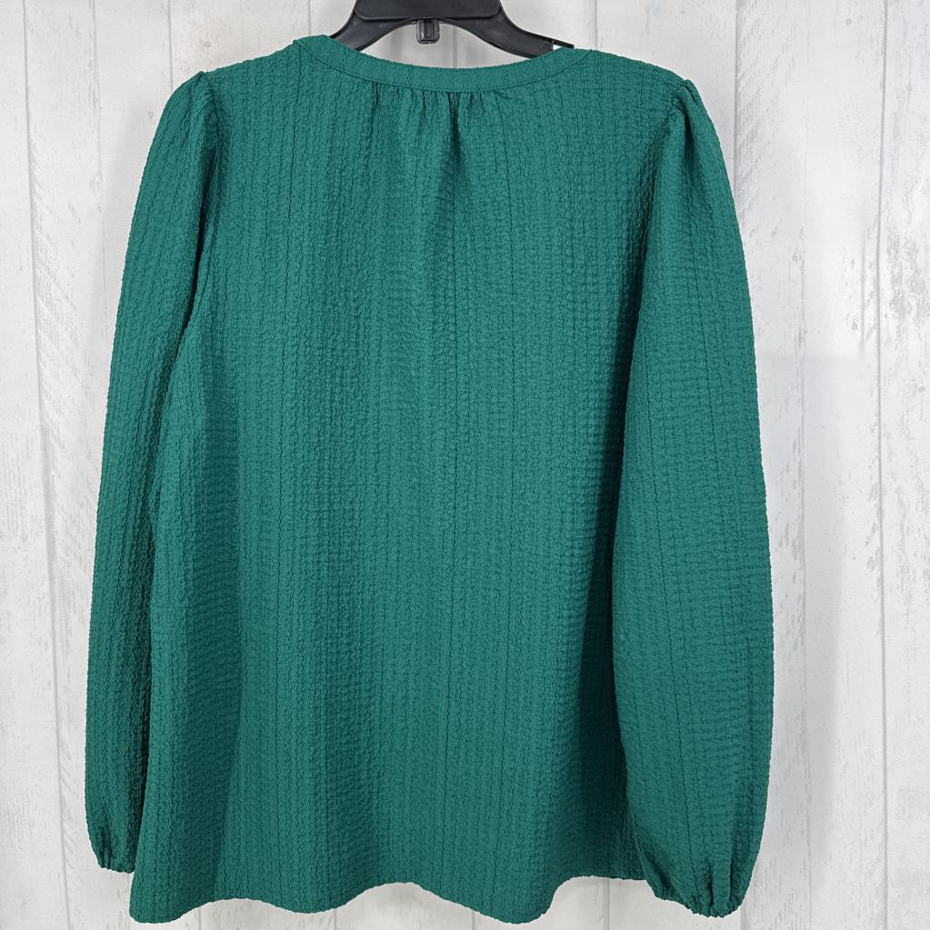 XL textured split neck l/s top