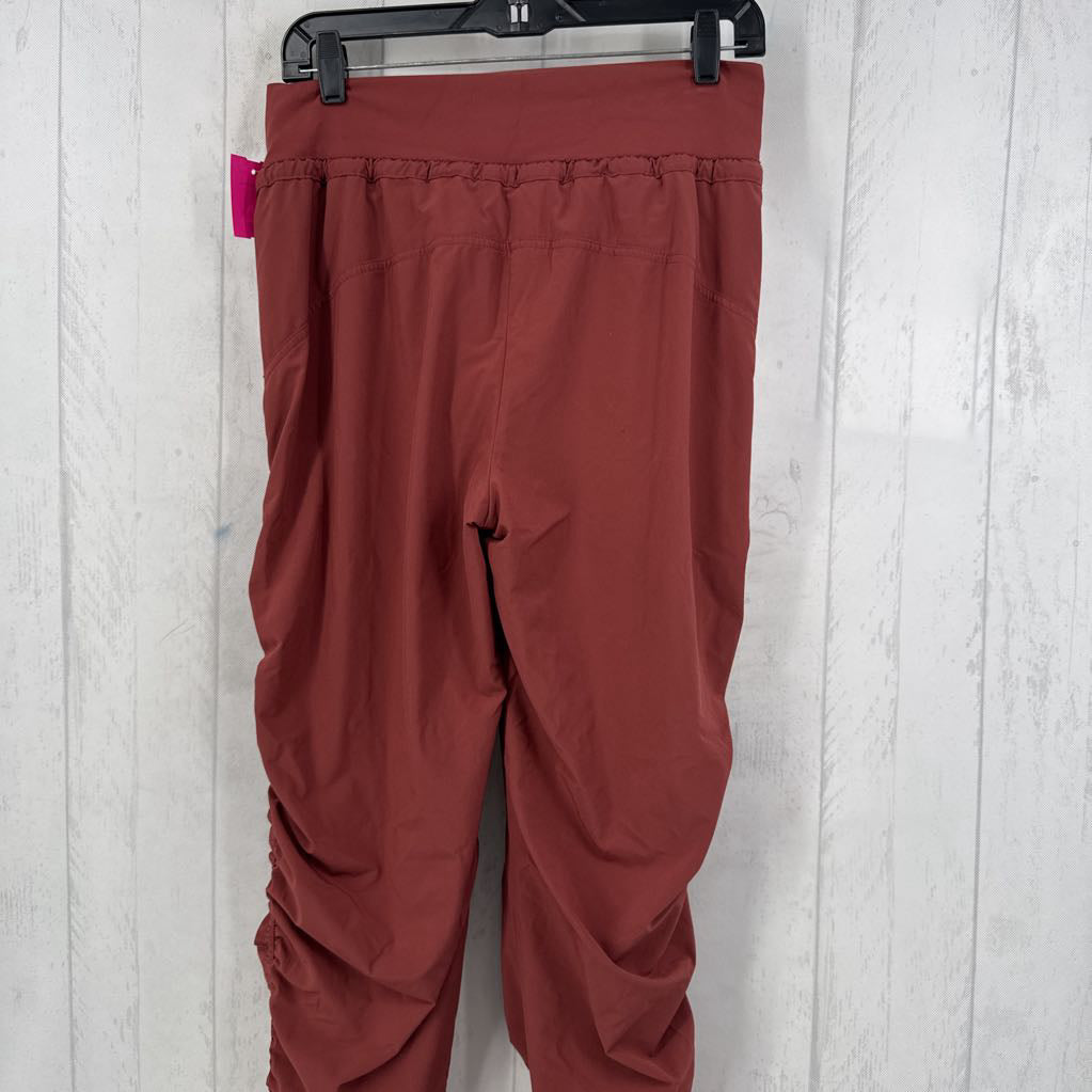 4 pull-on joggers