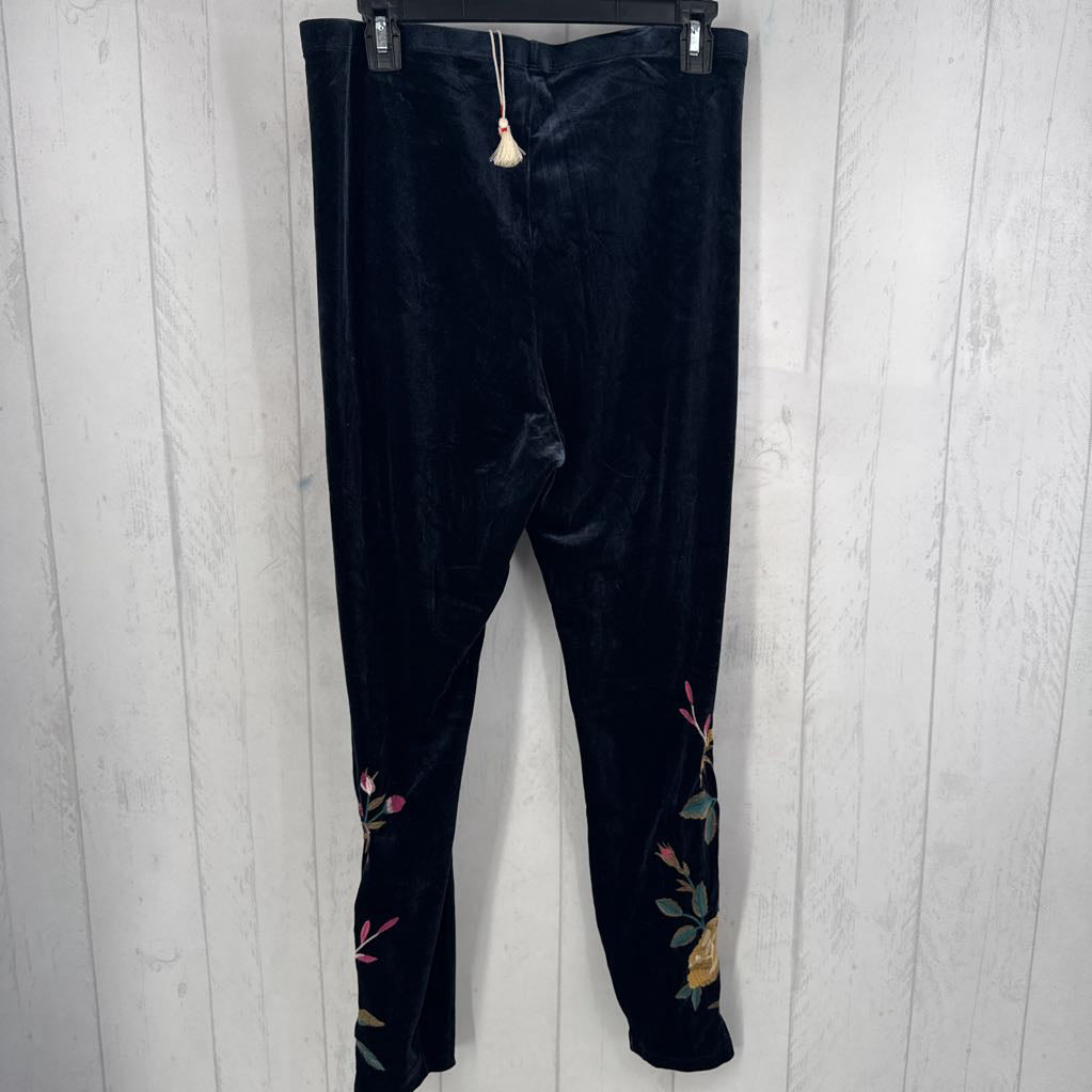 L velvet flo embroidered legging
