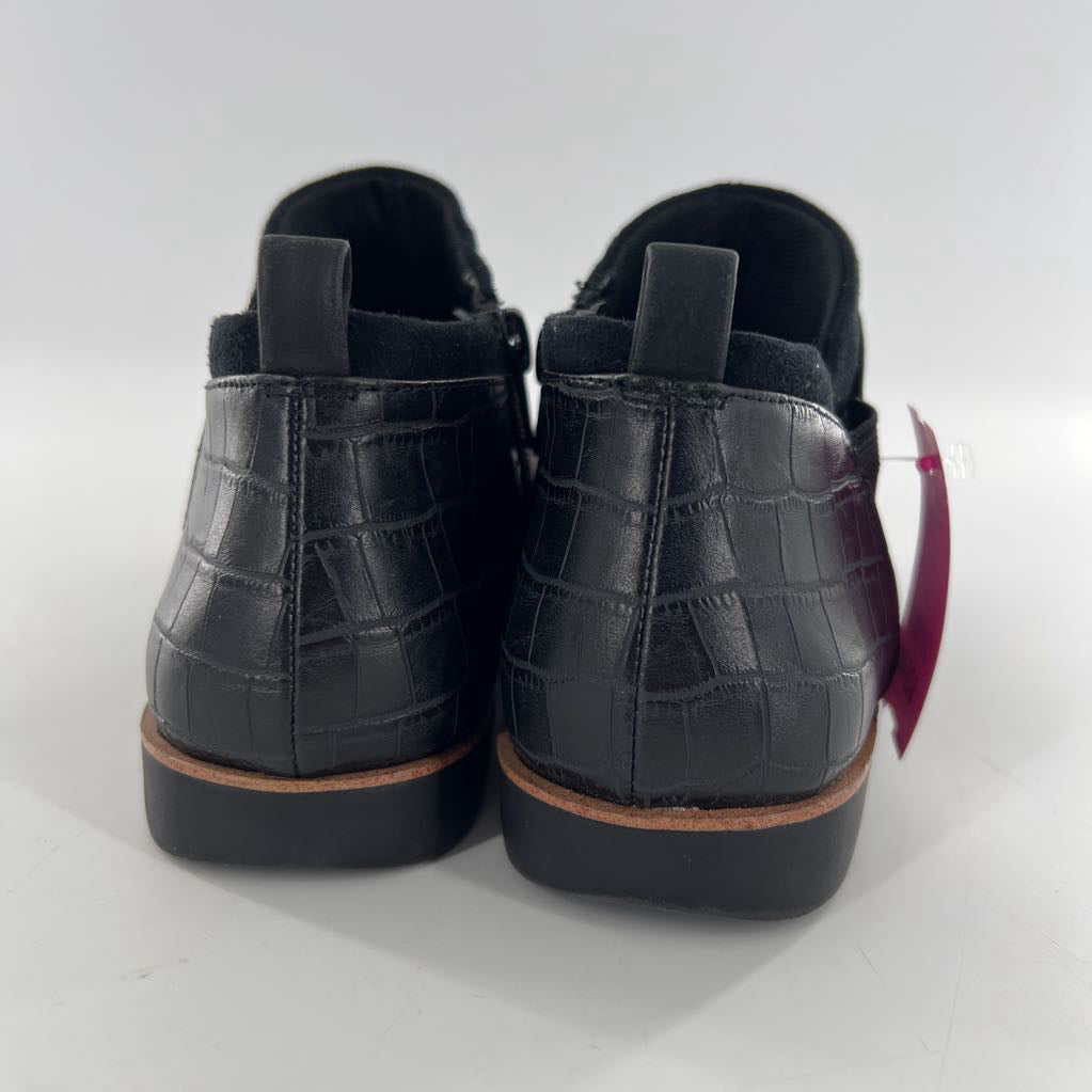 6 ankle bootie