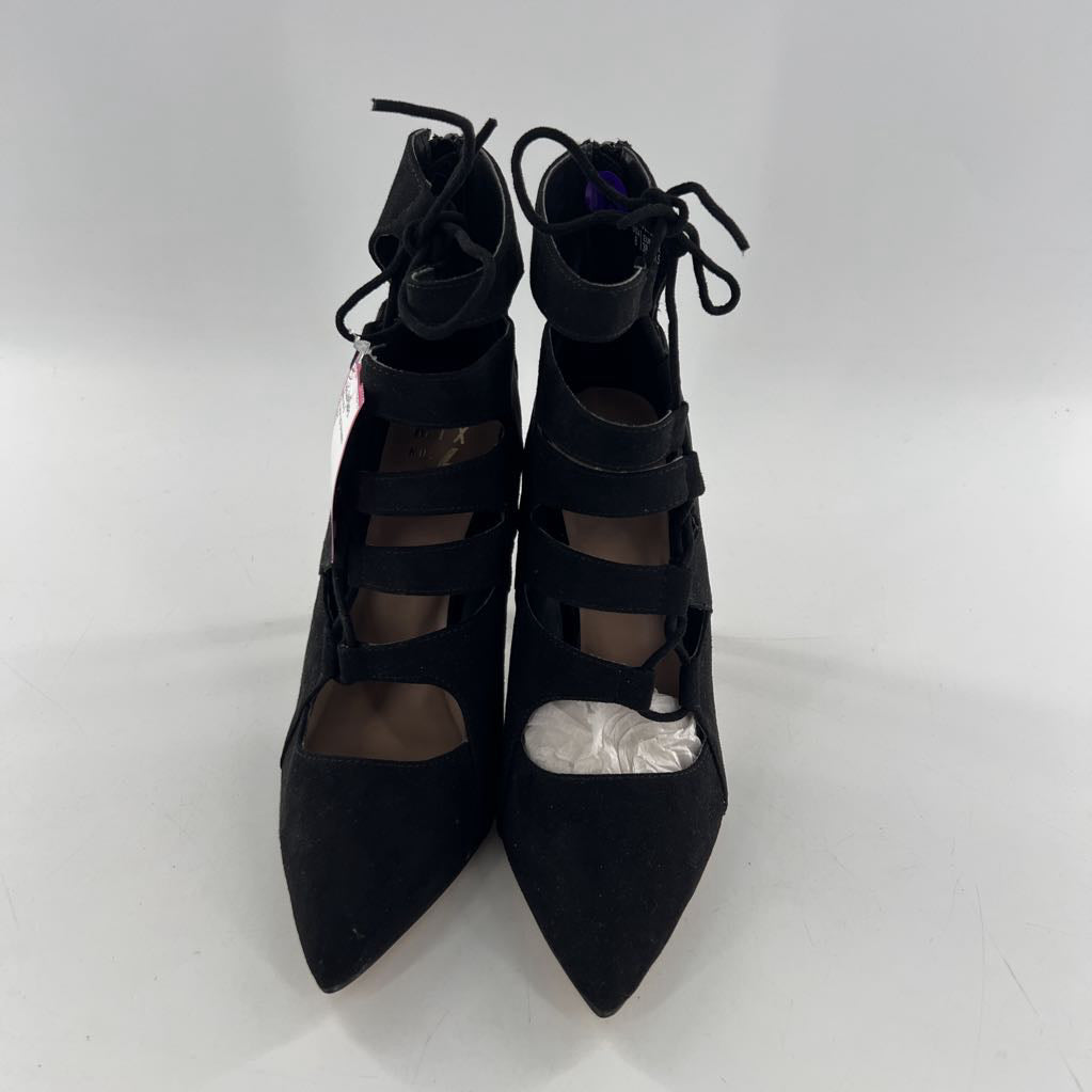 8 lace up hi-heels