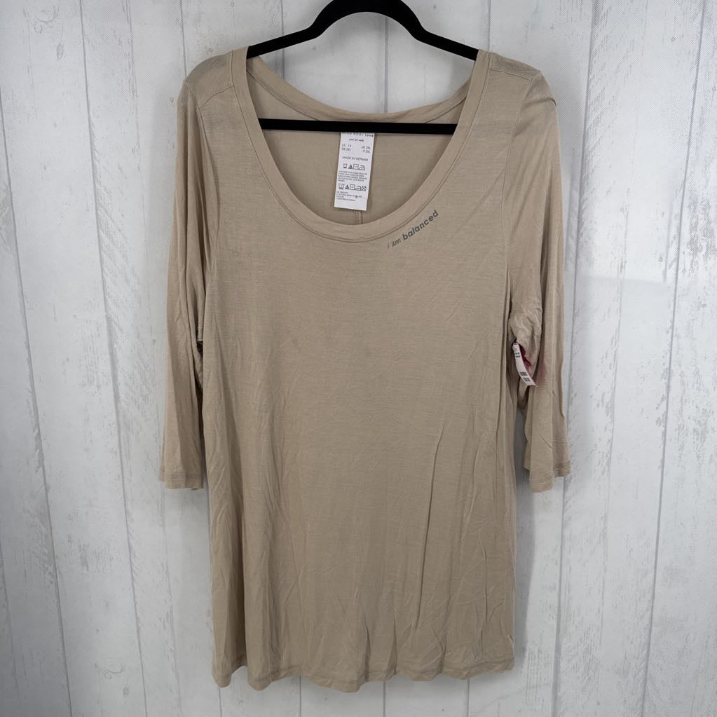 1x s/s scoop neck top