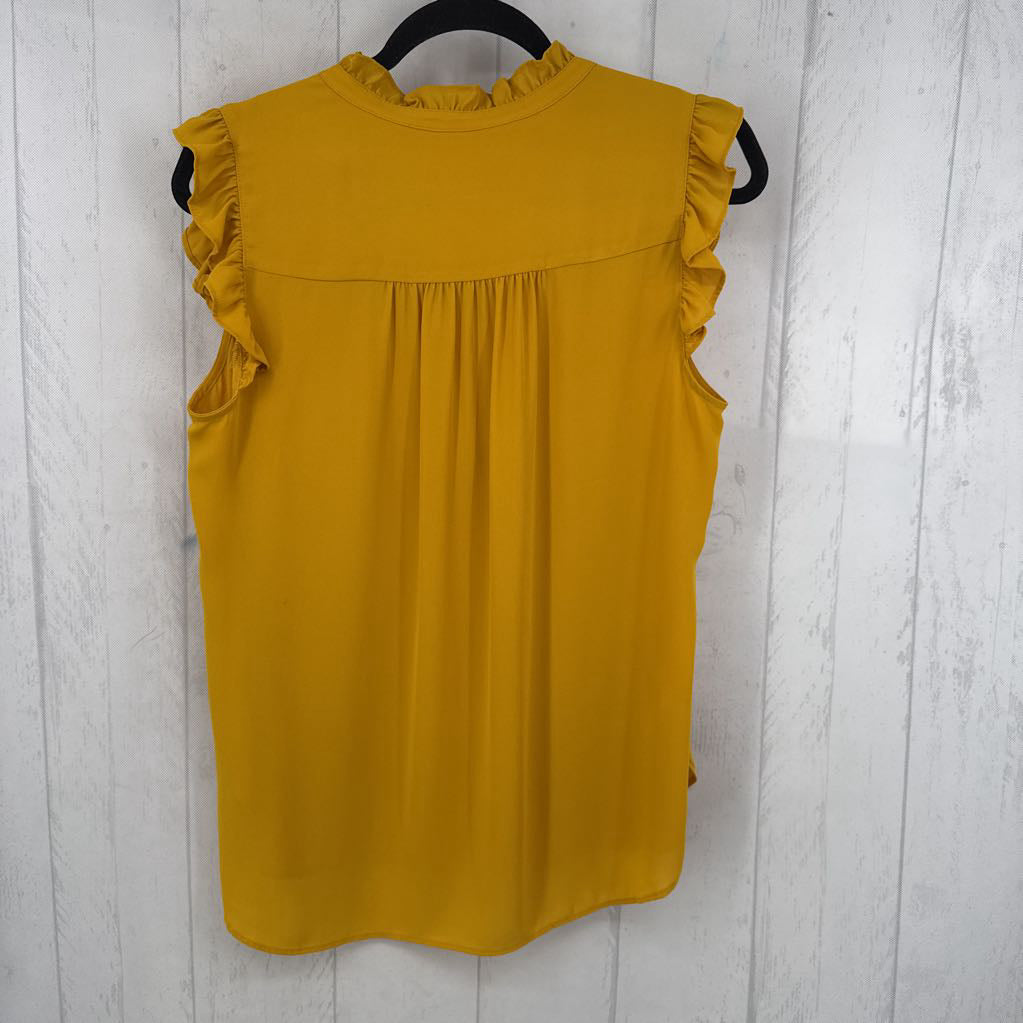 M quarter button down flutter slv top