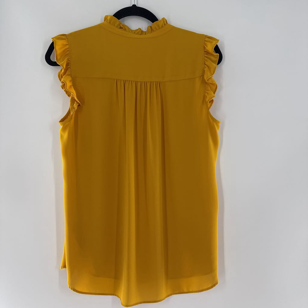 M quarter button down flutter slv top