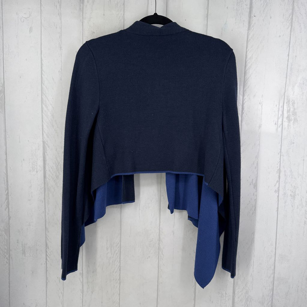 R130 M flowy front cardi