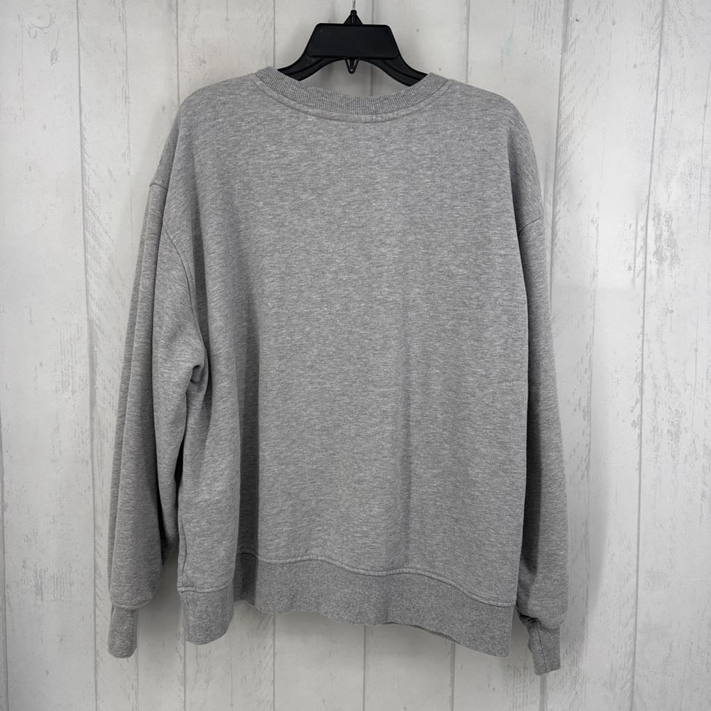 L crewneck sweatshirt