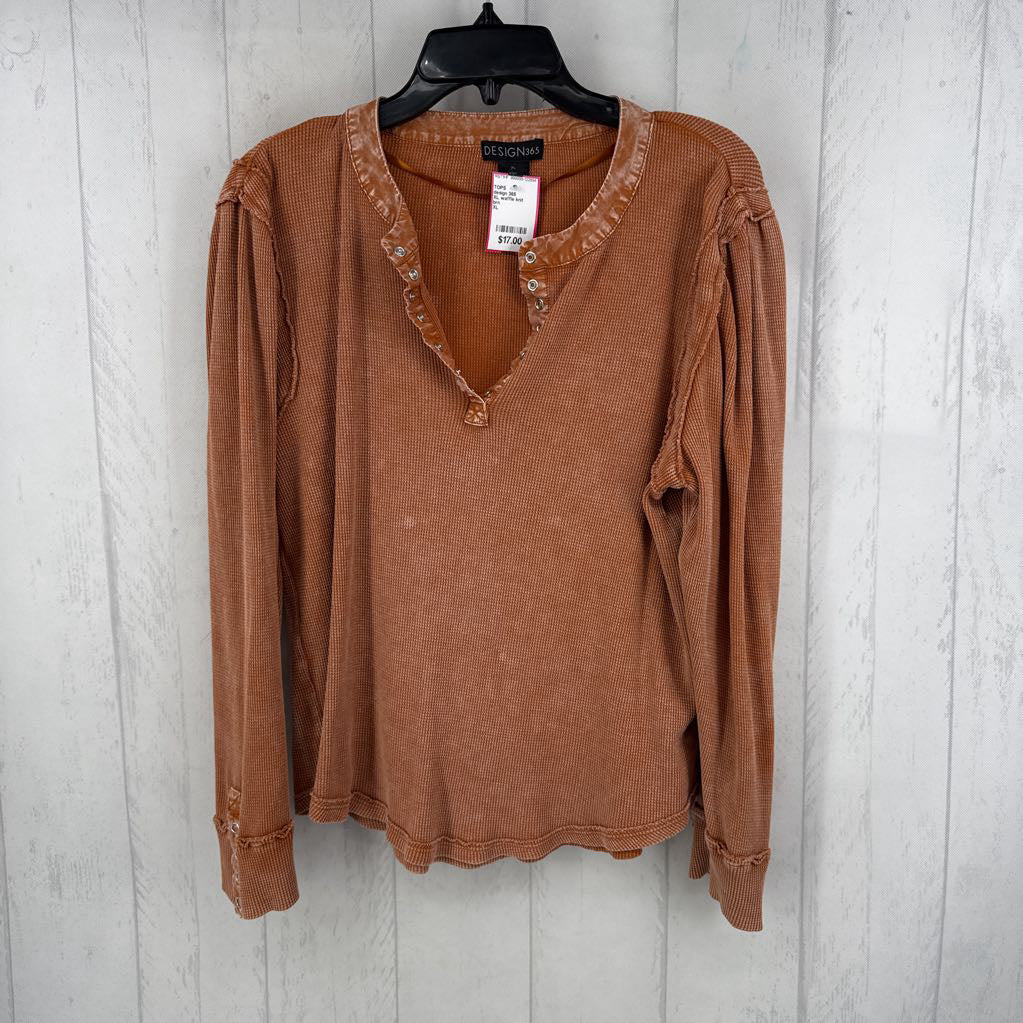 XL waffle knit quarter button down l/s top