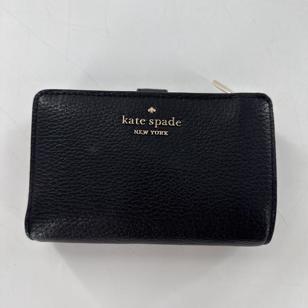 pebbled leather bi-fold wallet