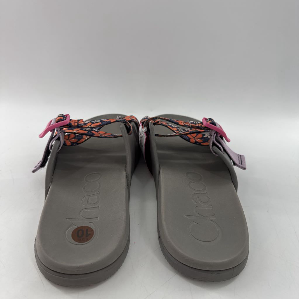 10 flo print sandal