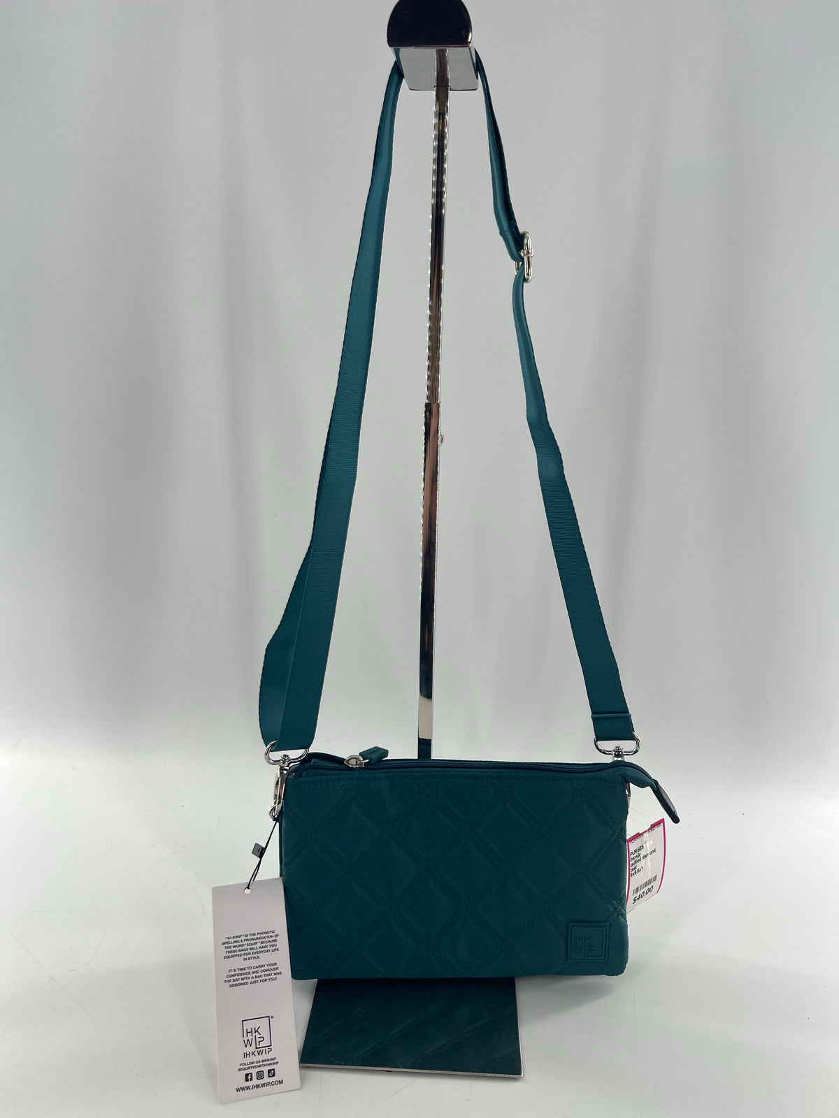 quilted diamond pattern triple entry crossbody