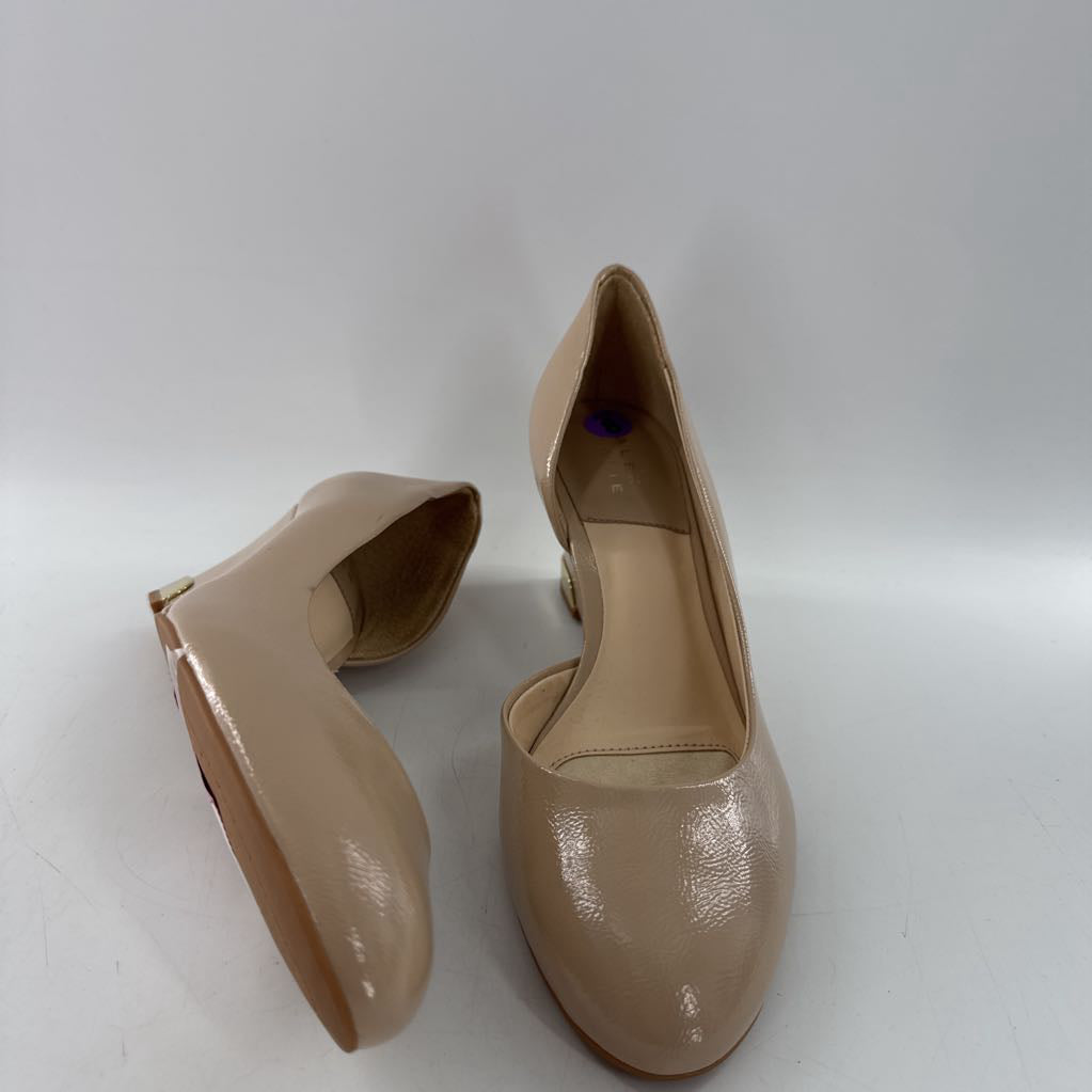 8 wedhe heel pumps