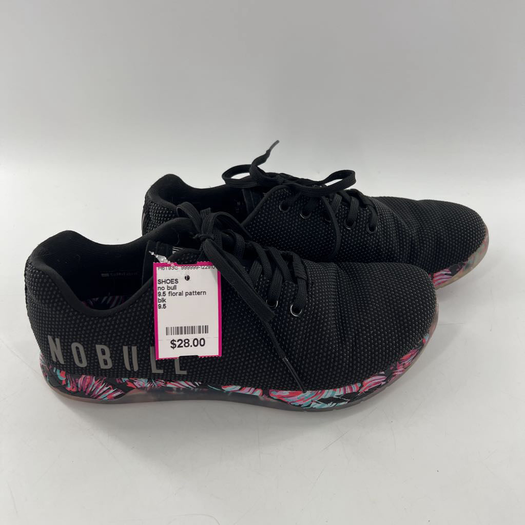 9.5 floral pattern along sole lace up sneakers