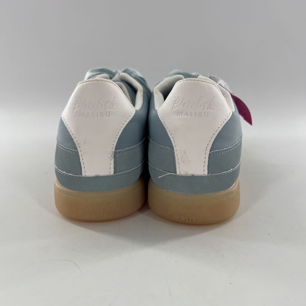 10 white side overlay gum sole lace up sneakers