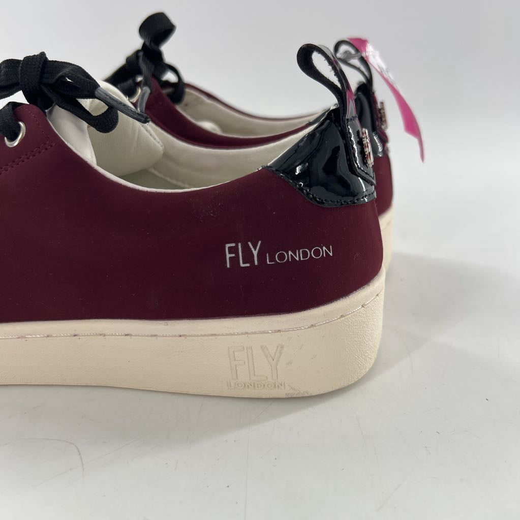 8 leather lace up sneakers