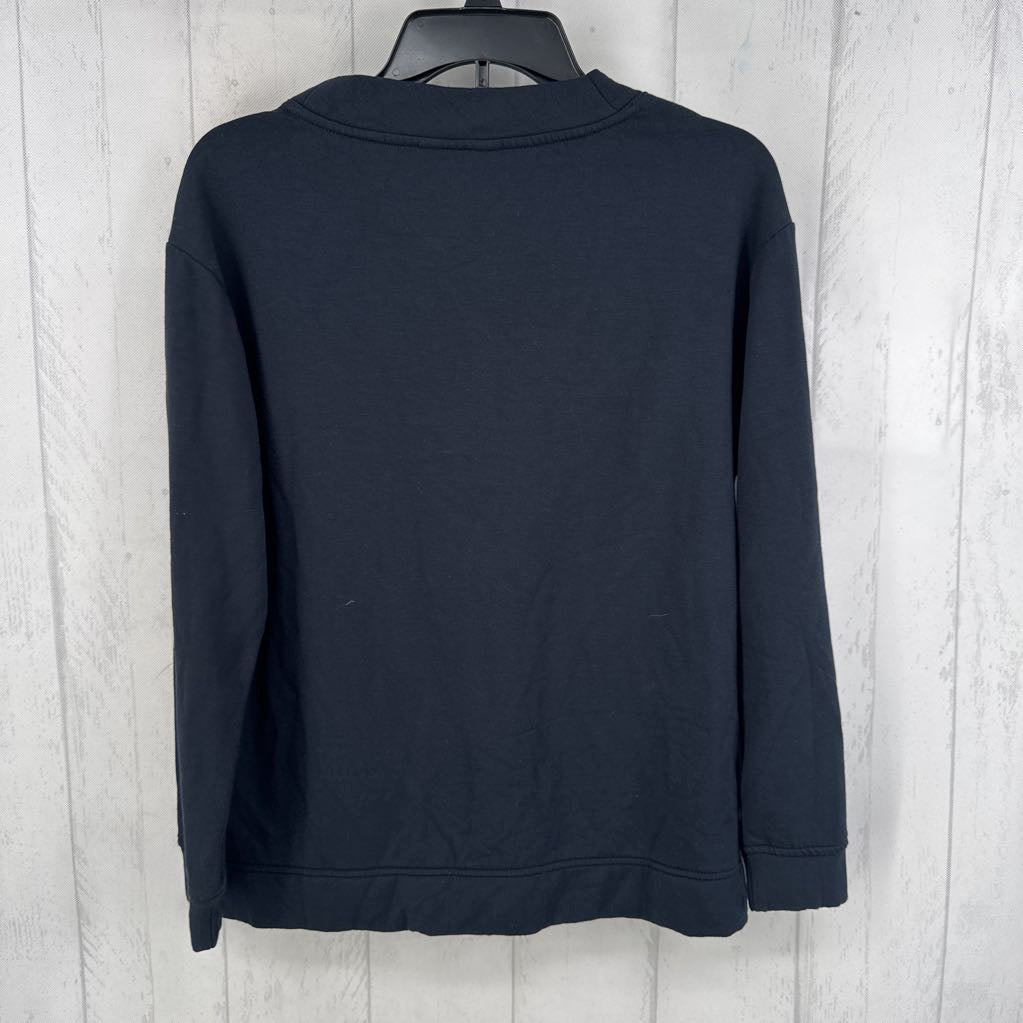 S v-neck sweatshirt