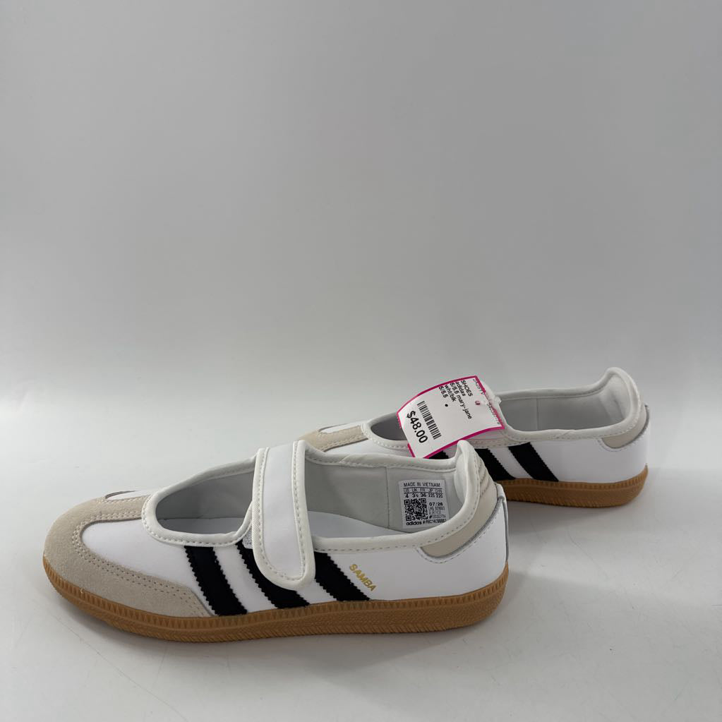 5/5.5 mary-jane sneaker