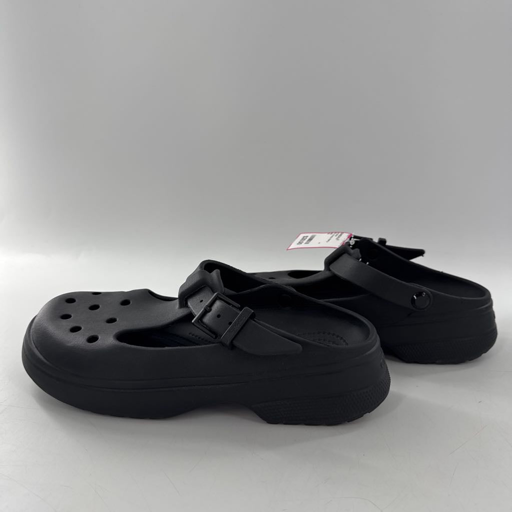 10 crocs mary-janes