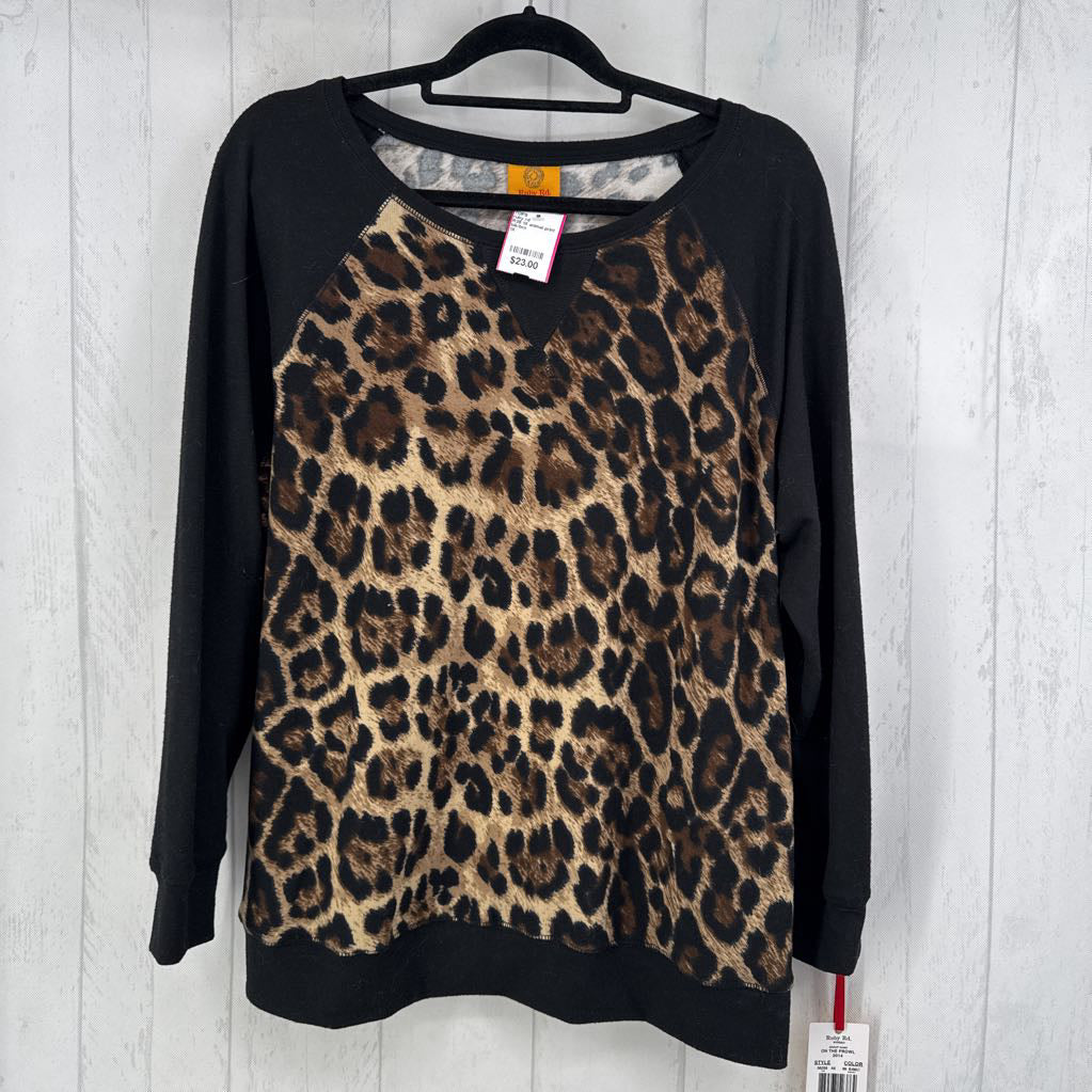R35 1X animal print l/s top