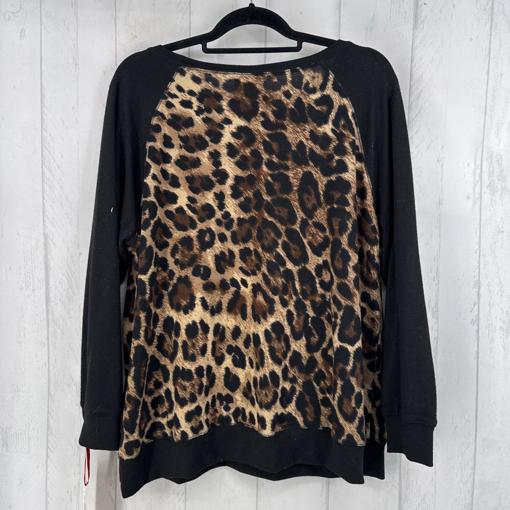R35 1X animal print l/s top