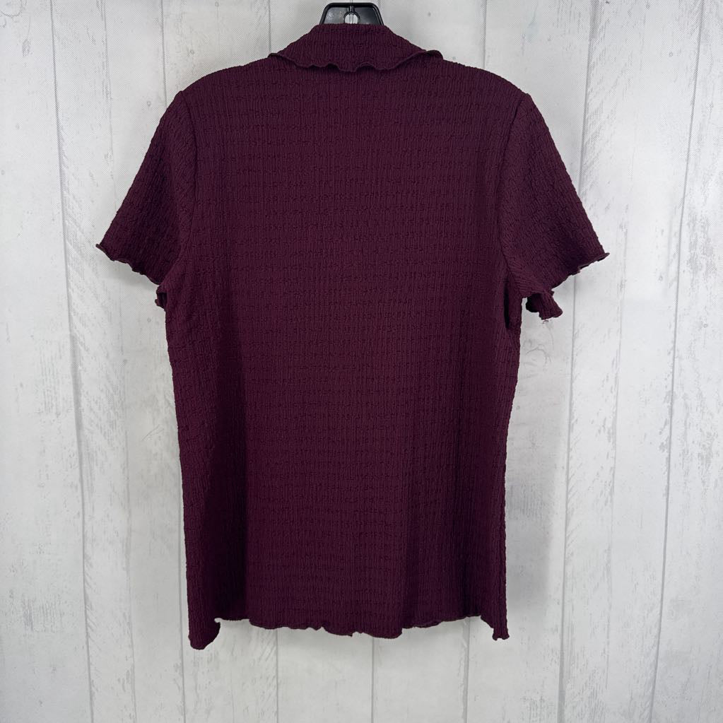 M textured button shirt