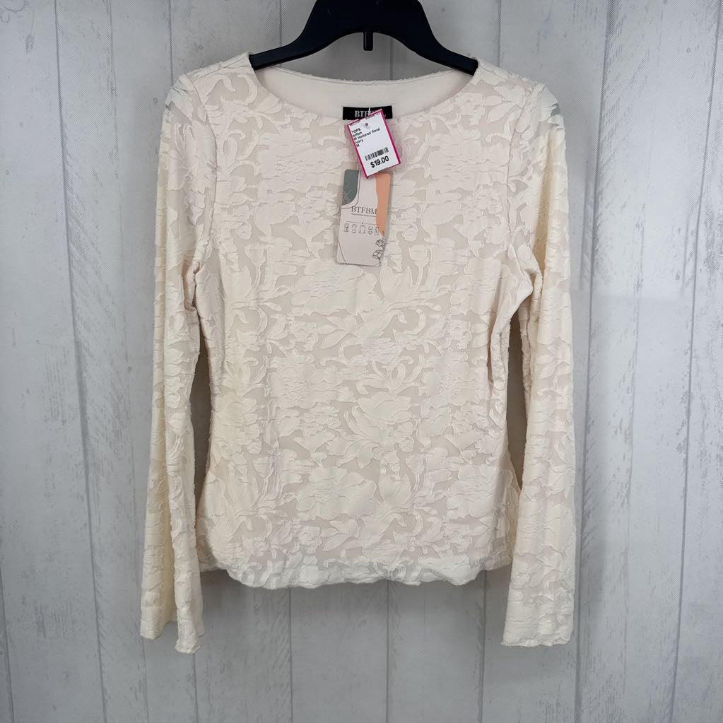 M textured floral jacquard l/s top