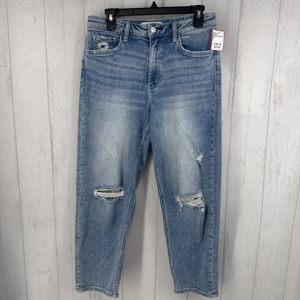 28 distressed jeans