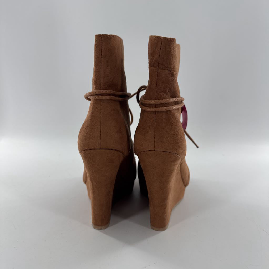 8.5 wedge lace up ankle boots