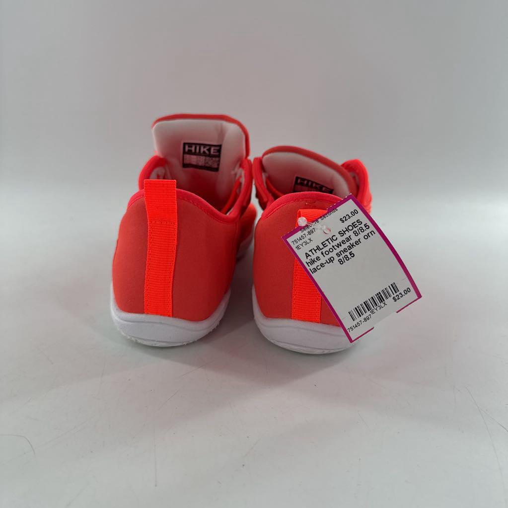 8/8.5 lace-up sneaker