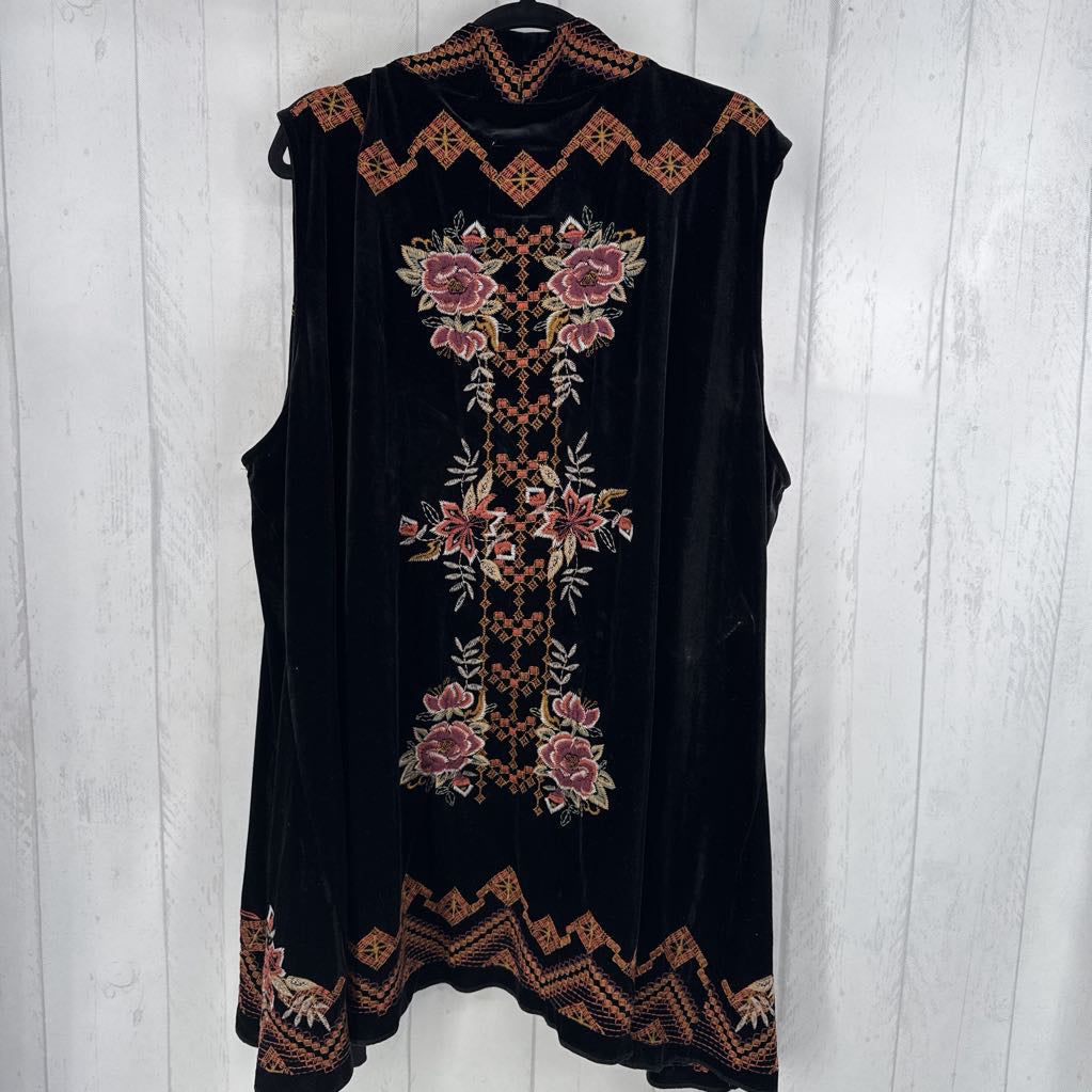 3X velvet embroidered vest