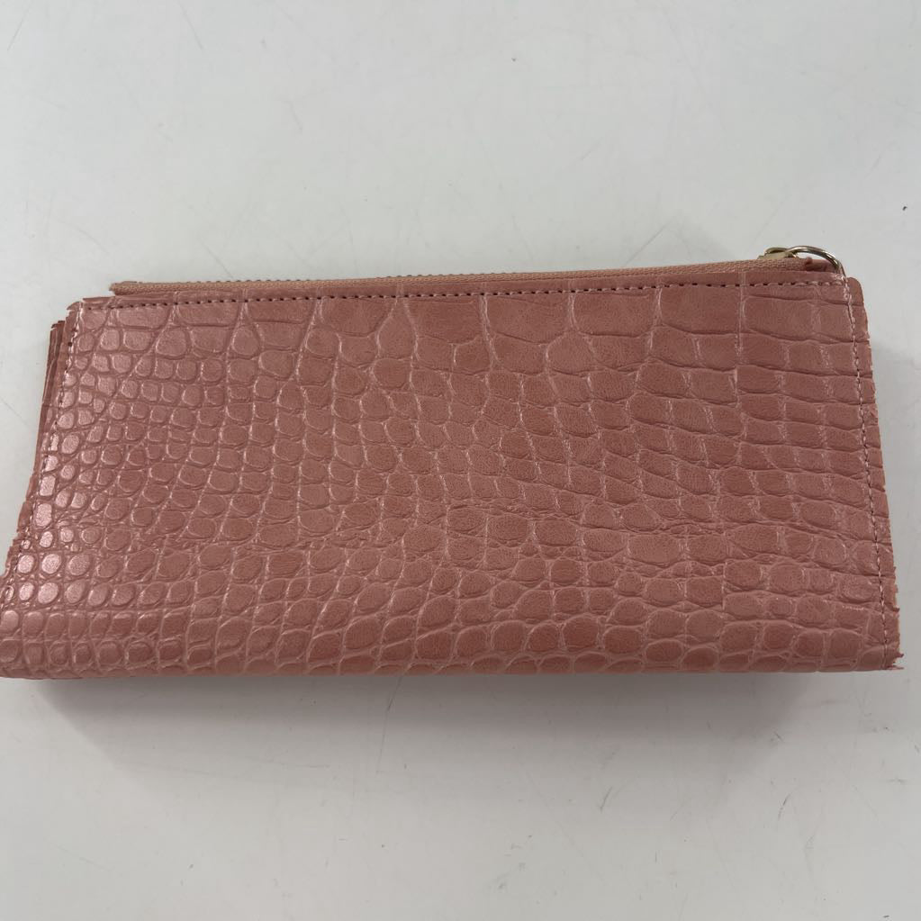 embossed bi-fold wallet