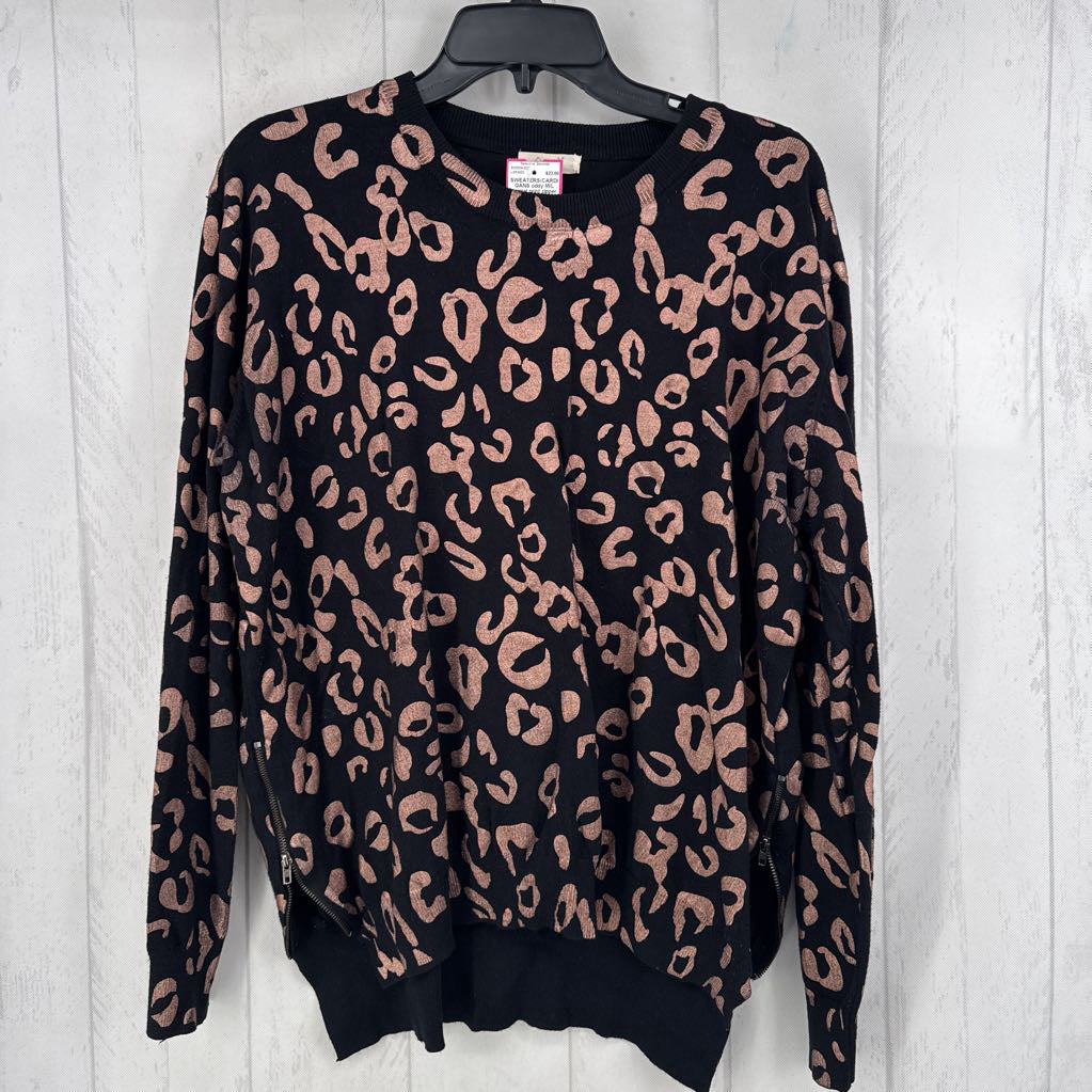 M/L animal print zipper sides sweater